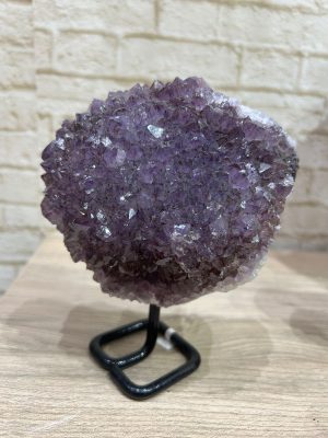 Drusa de ametista na base