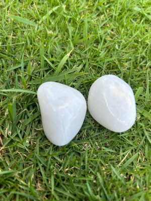 Quartzo branco rolado