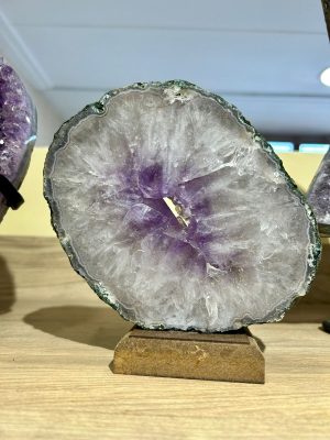 Ametista na base